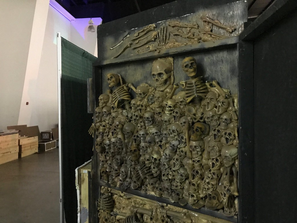 Ornate skeleton panel